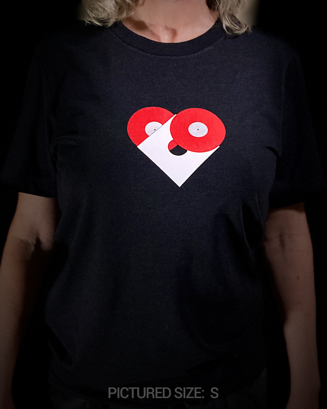 VINYL HEARTBEAT TEE