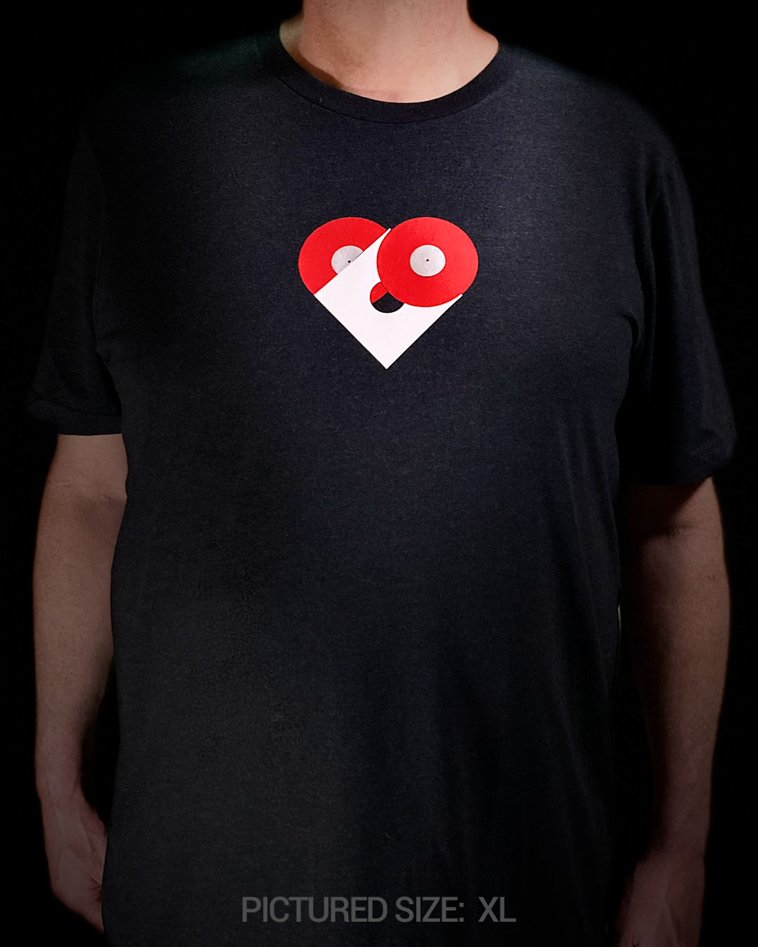 VINYL HEARTBEAT TEE